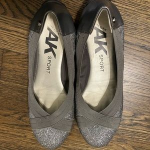 Anne Klein sport slip on grey sparkle sz 7.5